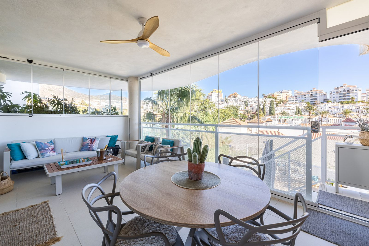 2 Bed Apartment for sale in Benalmadena Costa Costa Del Sol, Málaga, Spain