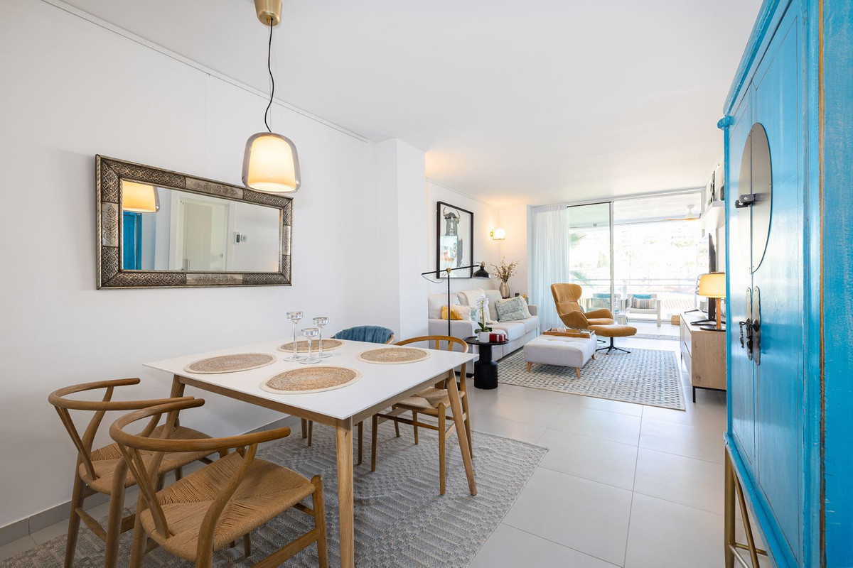 2 Bed Apartment for sale in Benalmadena Costa Costa Del Sol, Málaga, Spain