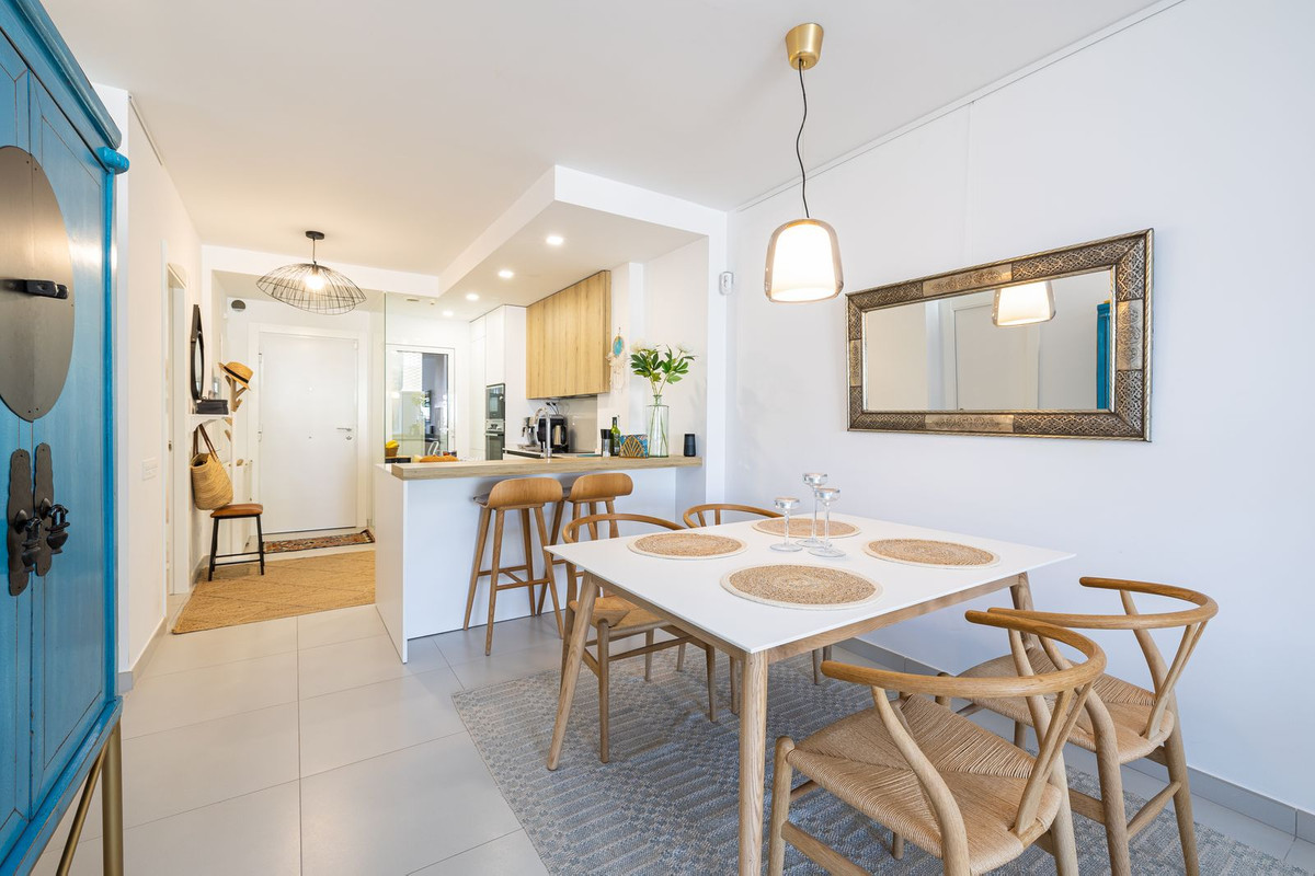 2 Bed Apartment for sale in Benalmadena Costa Costa Del Sol, Málaga, Spain