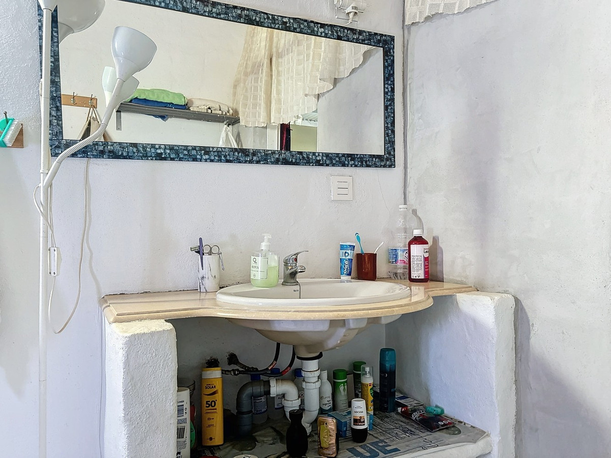 Se vende Finca - Cortijo de 1 dormitorios en Costa Del Sol East, Málaga, España