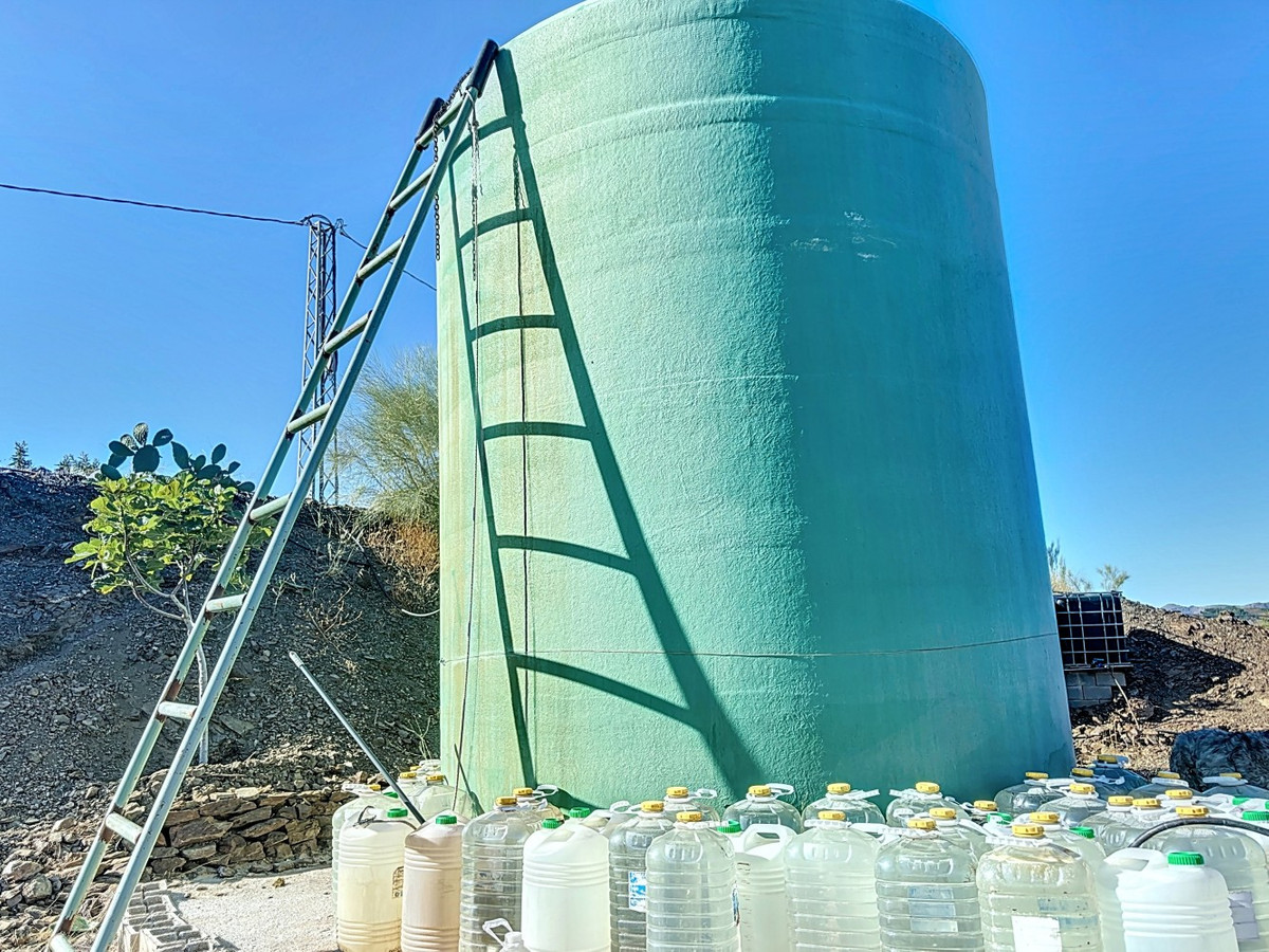 Se vende Finca - Cortijo de 1 dormitorios en Costa Del Sol East, Málaga, España