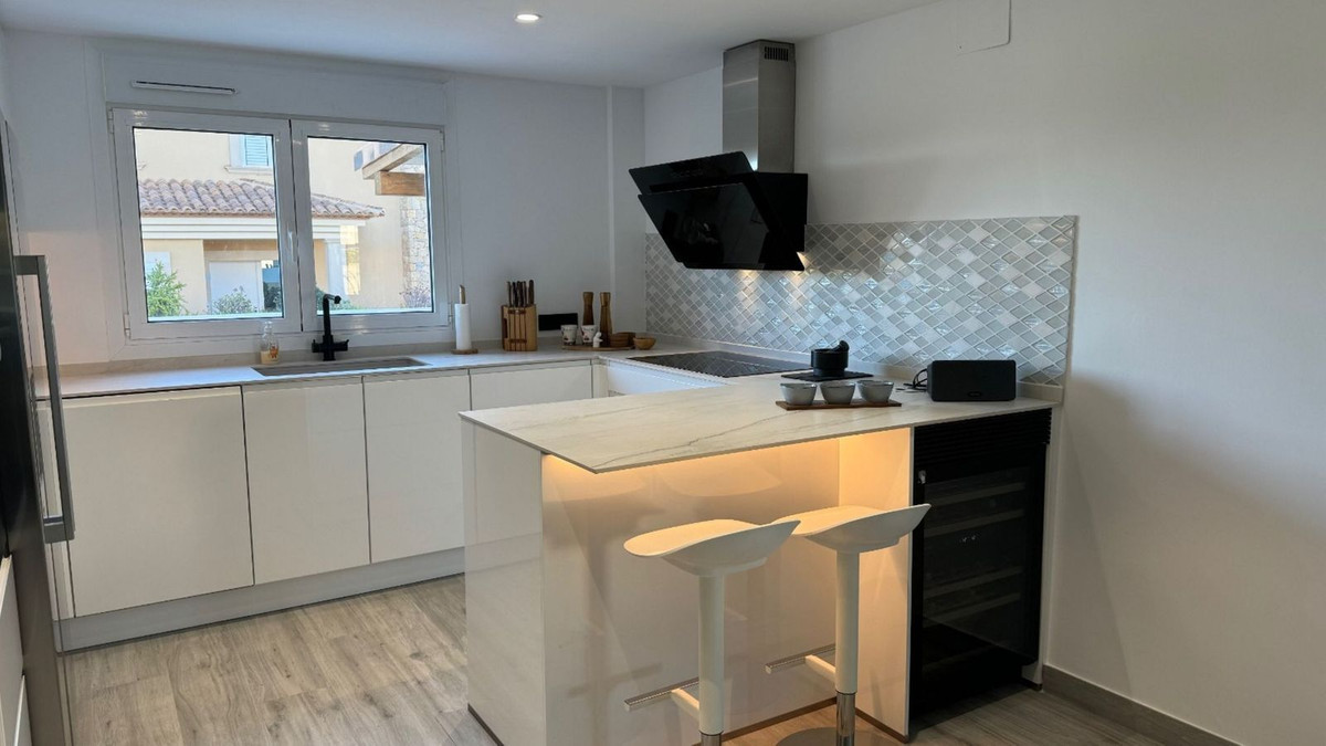 4 Bed Townhouse for sale in Lalfás Del Pi Costa Blanca, Alicante, Spain