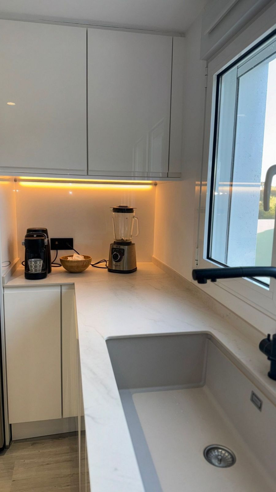 4 Bed Townhouse for sale in Lalfás Del Pi Costa Blanca, Alicante, Spain