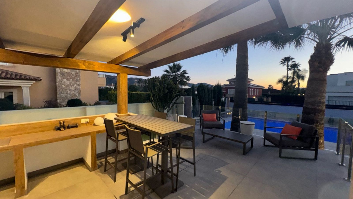 4 Bed Townhouse for sale in Lalfás Del Pi Costa Blanca, Alicante, Spain