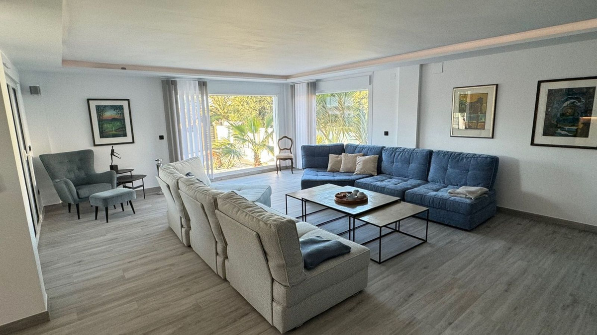 4 Bed Townhouse for sale in Lalfás Del Pi Costa Blanca, Alicante, Spain