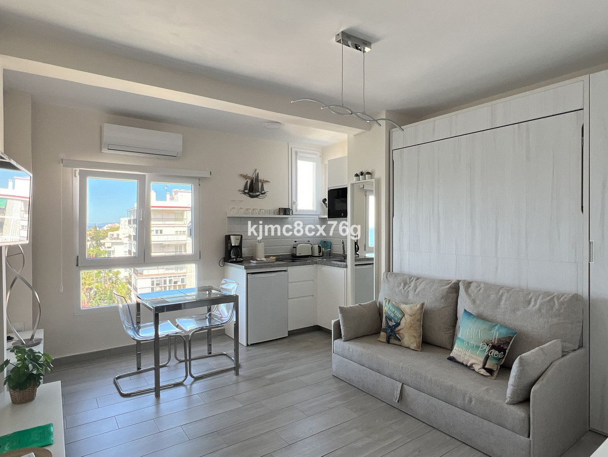 Se vende Estudio Planta Superior  en Costa Del Sol, Málaga, España