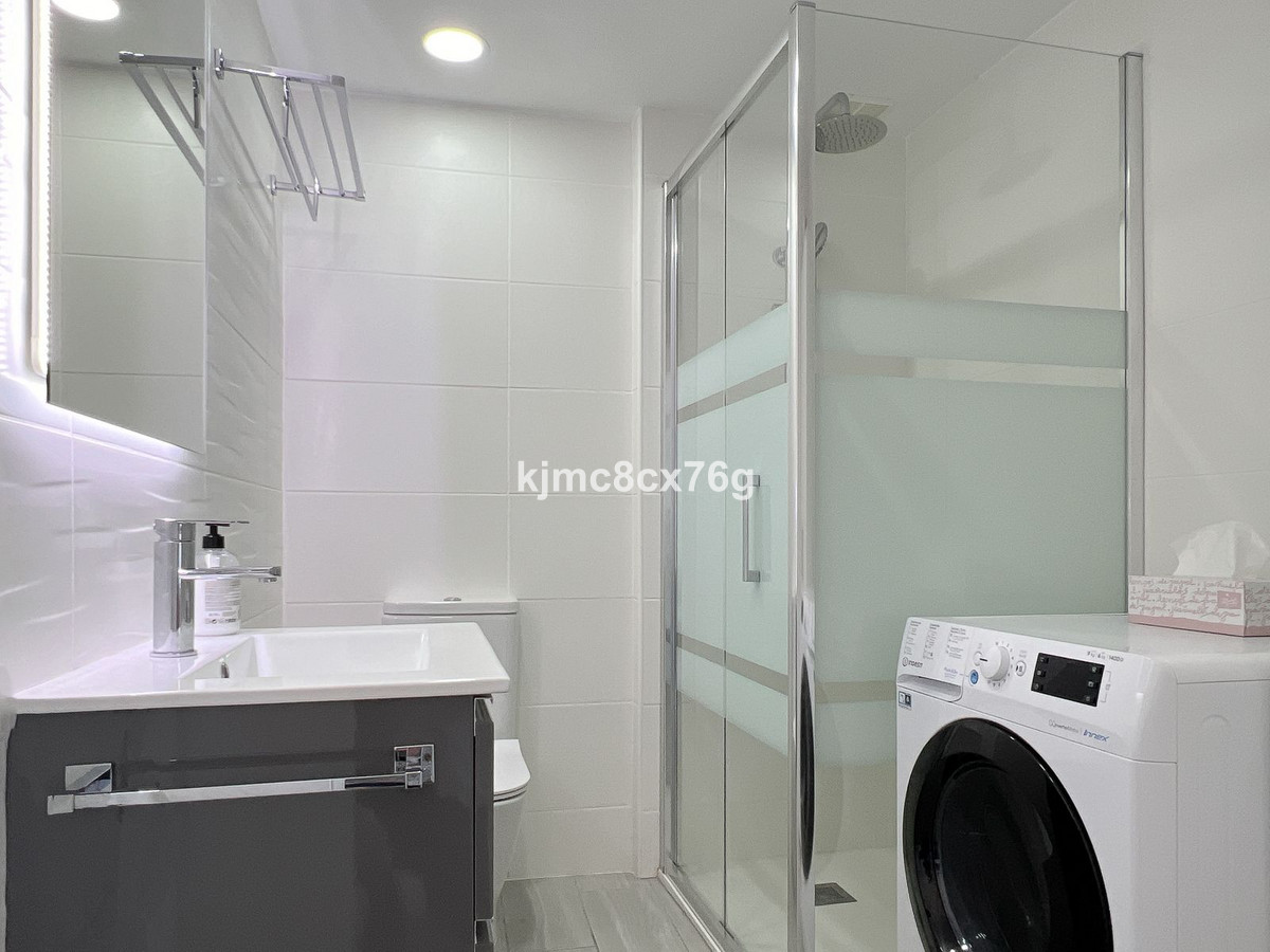 Se vende Estudio Planta Superior  en Costa Del Sol, Málaga, España