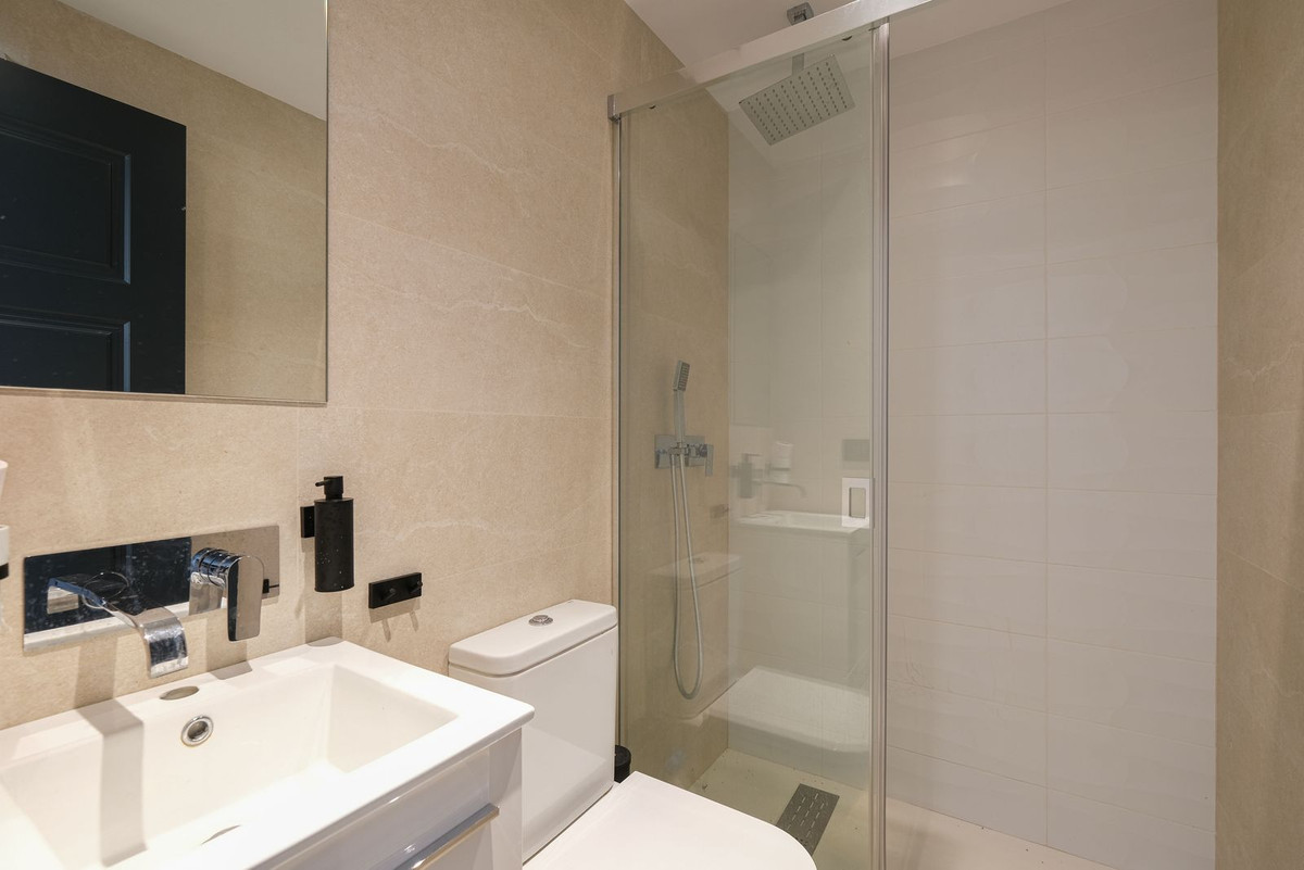 3 Bed Townhouse for sale in Torreblanca Costa Del Sol, Málaga, Spain