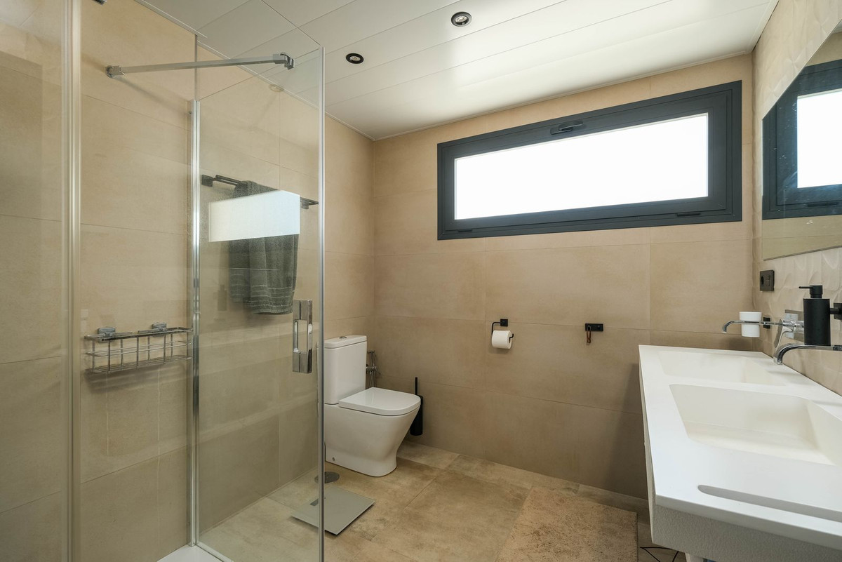3 Bed Townhouse for sale in Torreblanca Costa Del Sol, Málaga, Spain