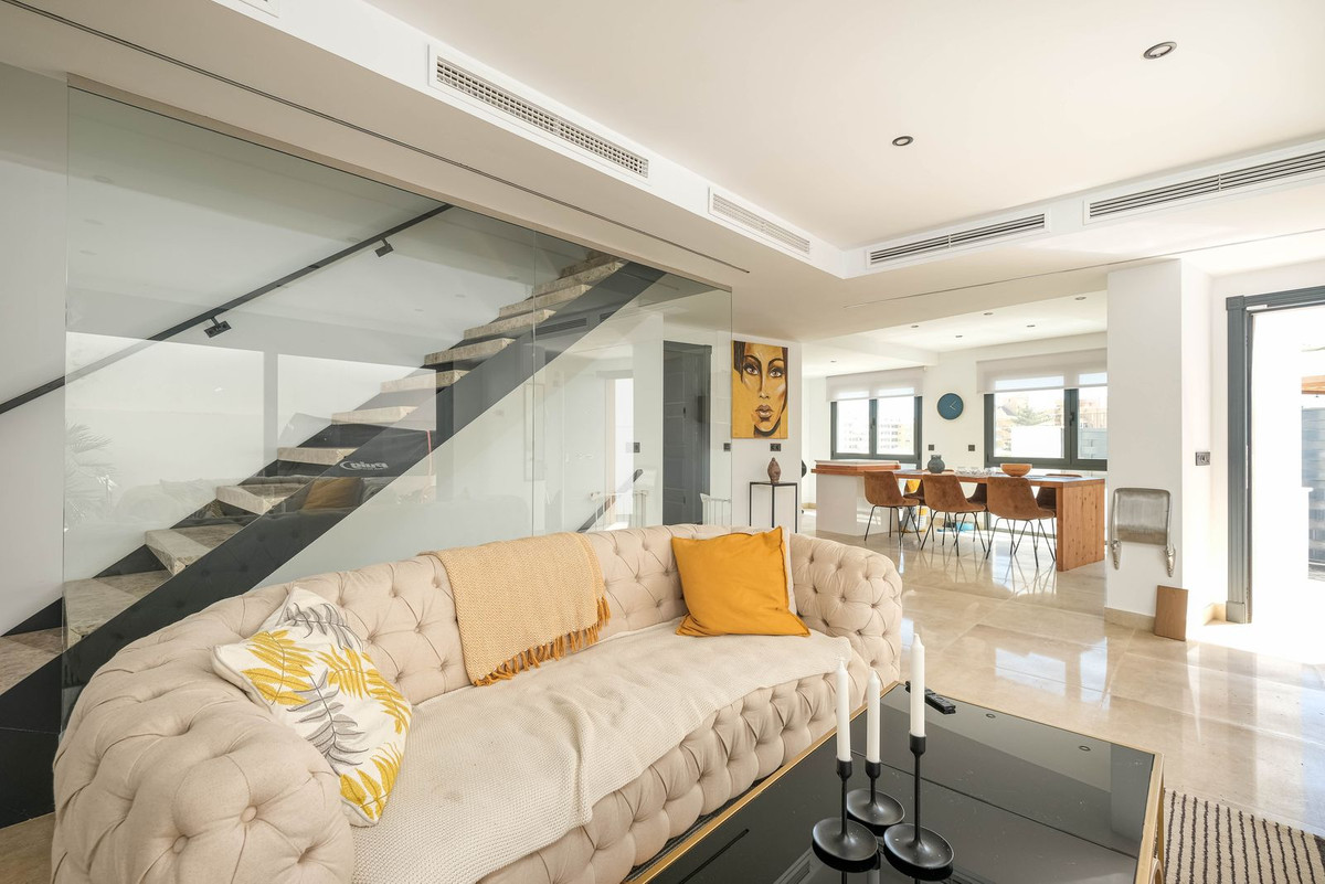 3 Bed Townhouse for sale in Torreblanca Costa Del Sol, Málaga, Spain