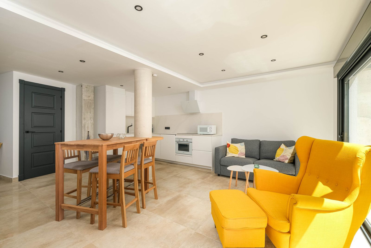 3 Bed Townhouse for sale in Torreblanca Costa Del Sol, Málaga, Spain