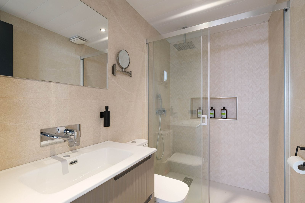 3 Bed Townhouse for sale in Torreblanca Costa Del Sol, Málaga, Spain