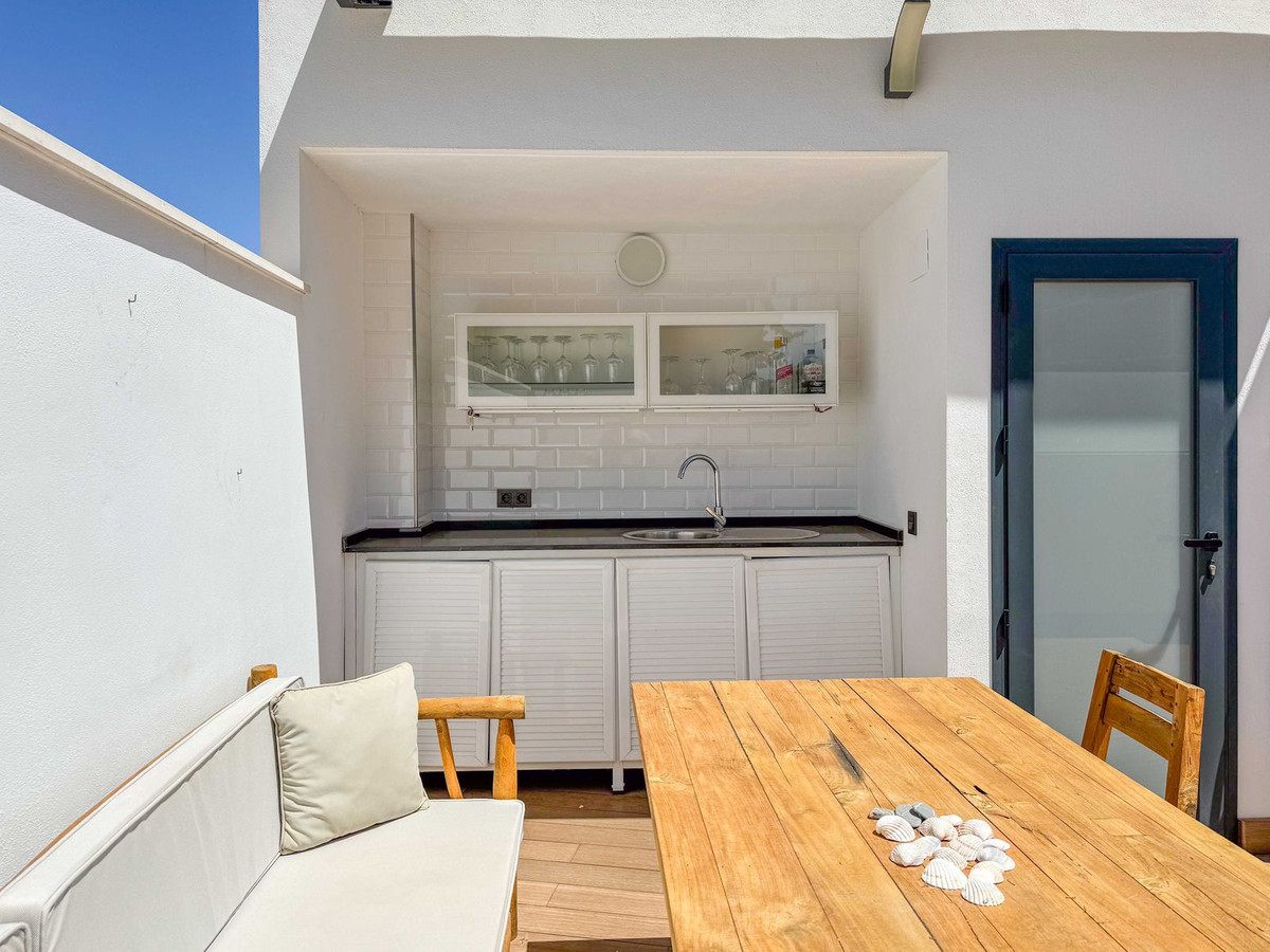 3 Bed Townhouse for sale in Torreblanca Costa Del Sol, Málaga, Spain