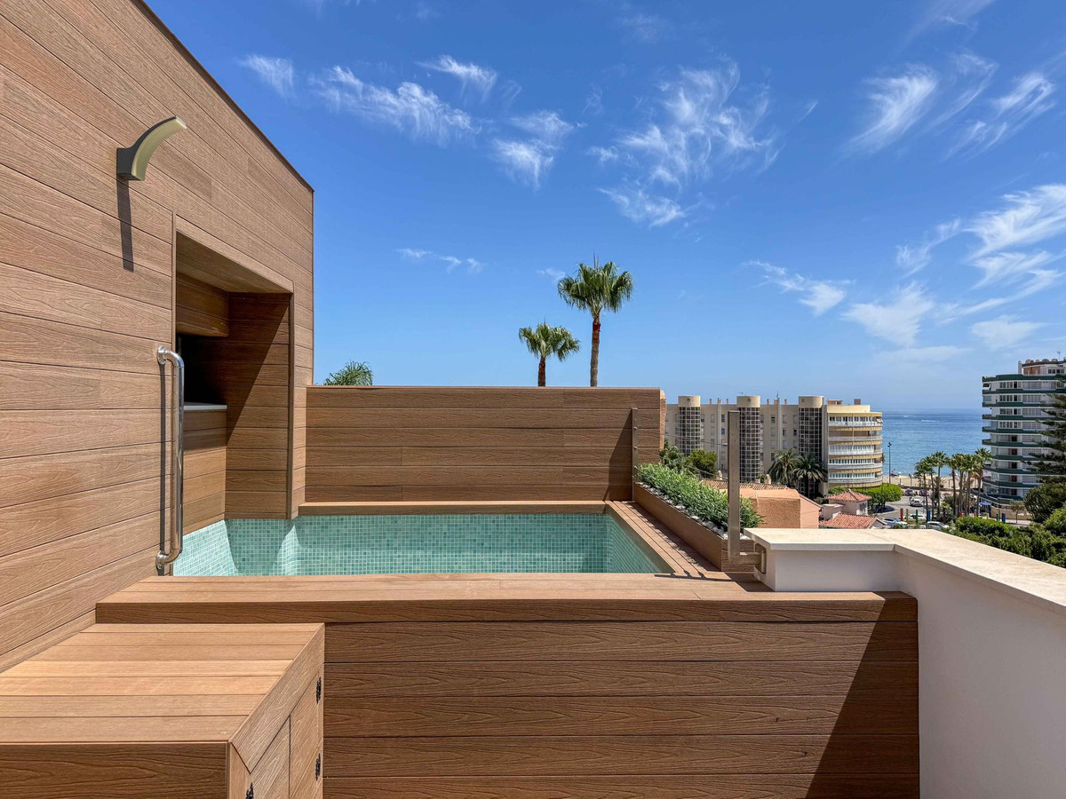 3 Bed Townhouse for sale in Torreblanca Costa Del Sol, Málaga, Spain