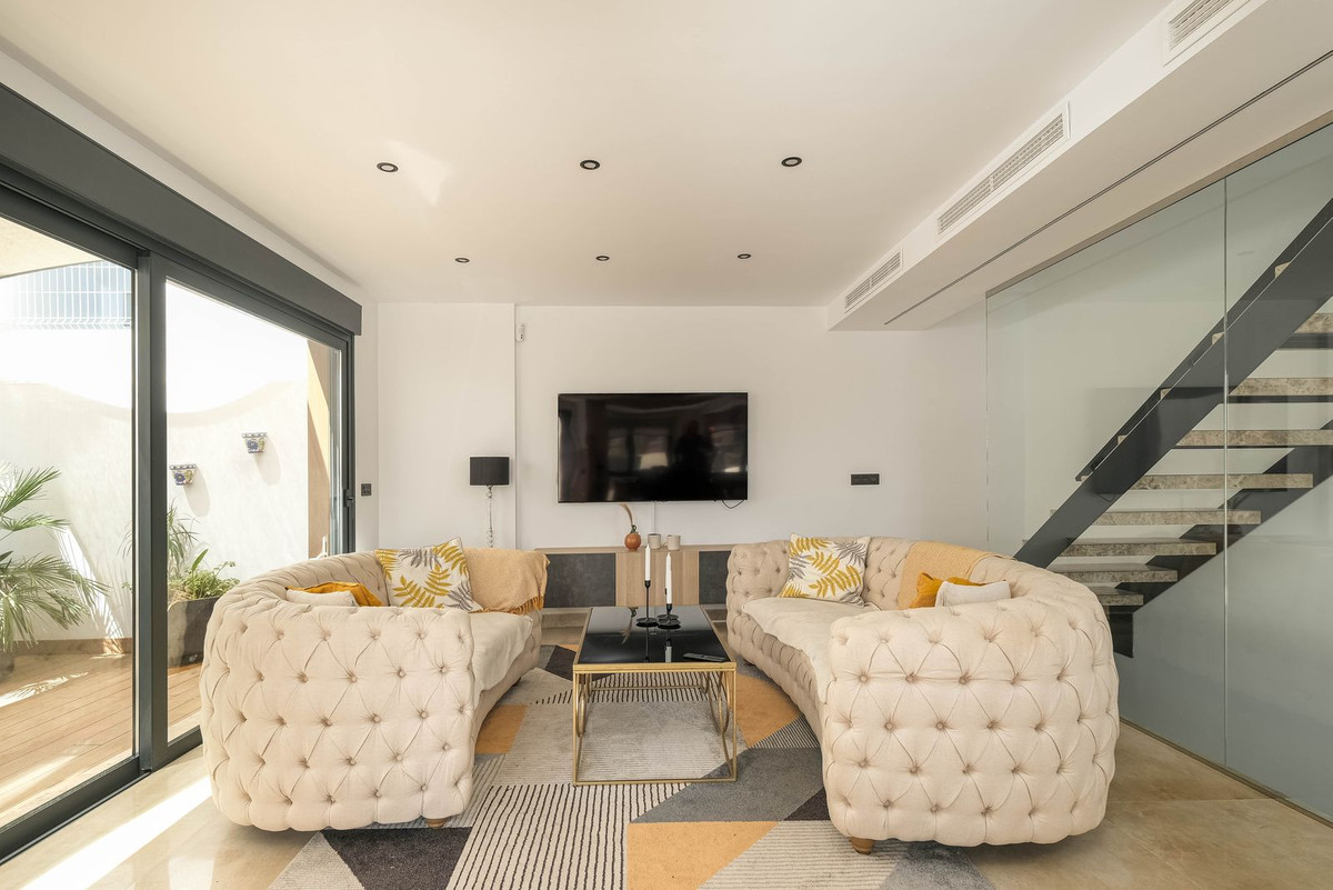 3 Bed Townhouse for sale in Torreblanca Costa Del Sol, Málaga, Spain