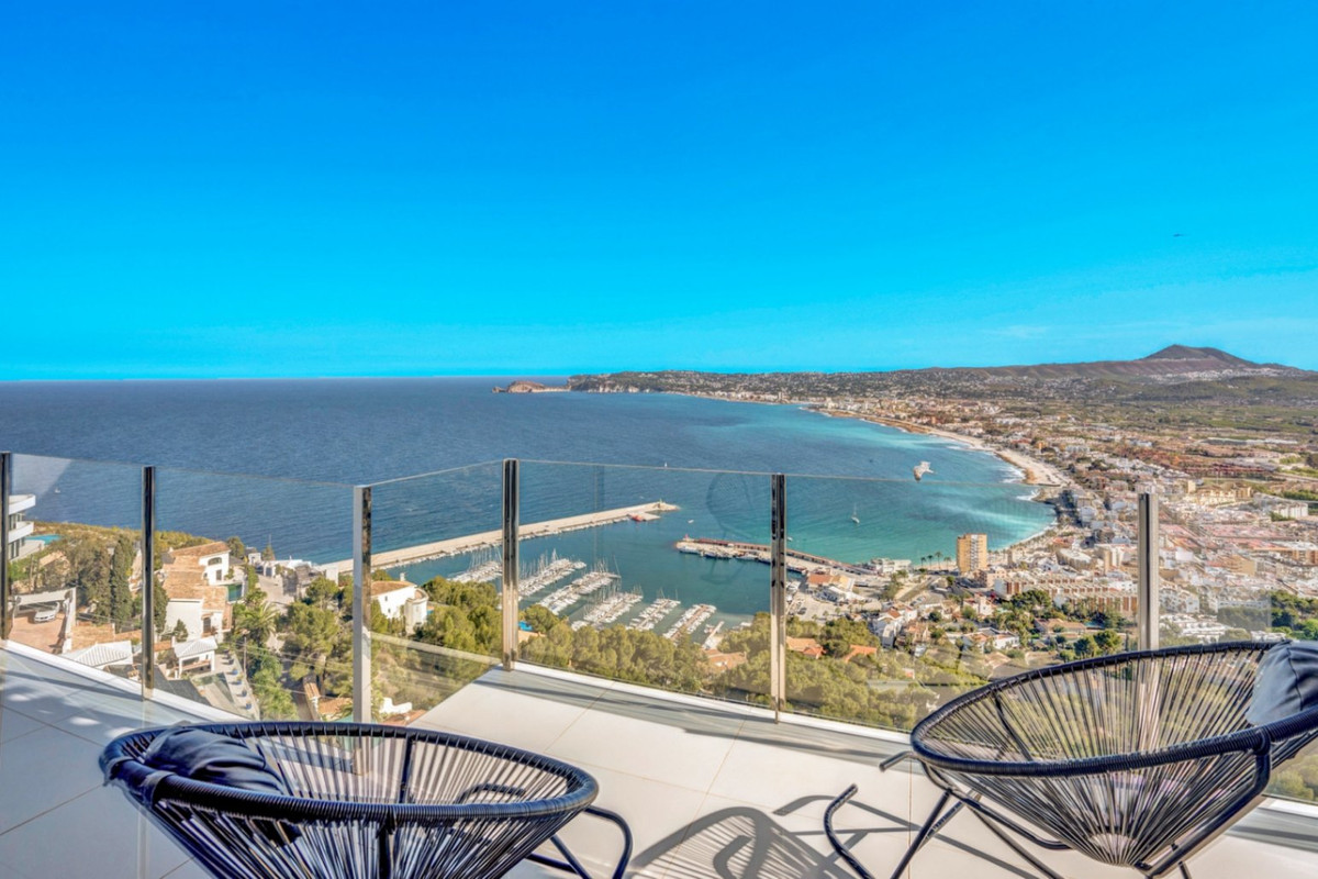 5 Bed Townhouse for sale in Javea Costa Blanca, Alicante, Spain