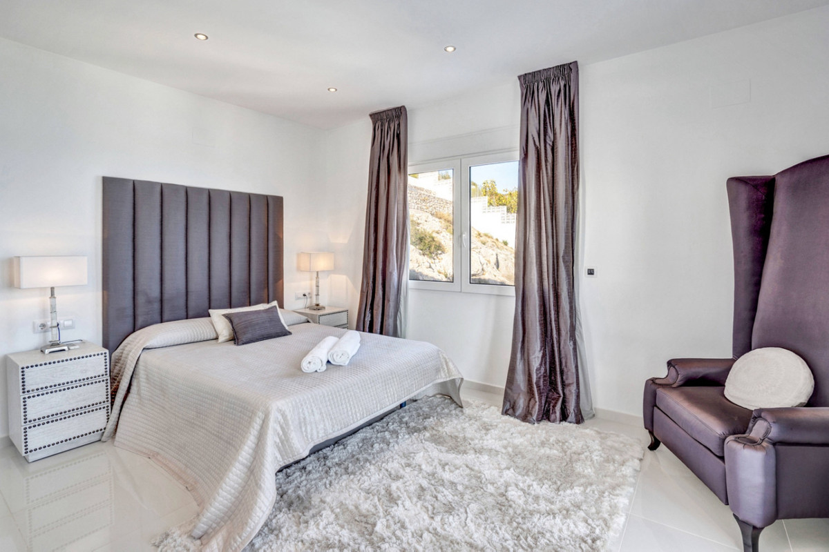 5 Bed Townhouse for sale in Javea Costa Blanca, Alicante, Spain