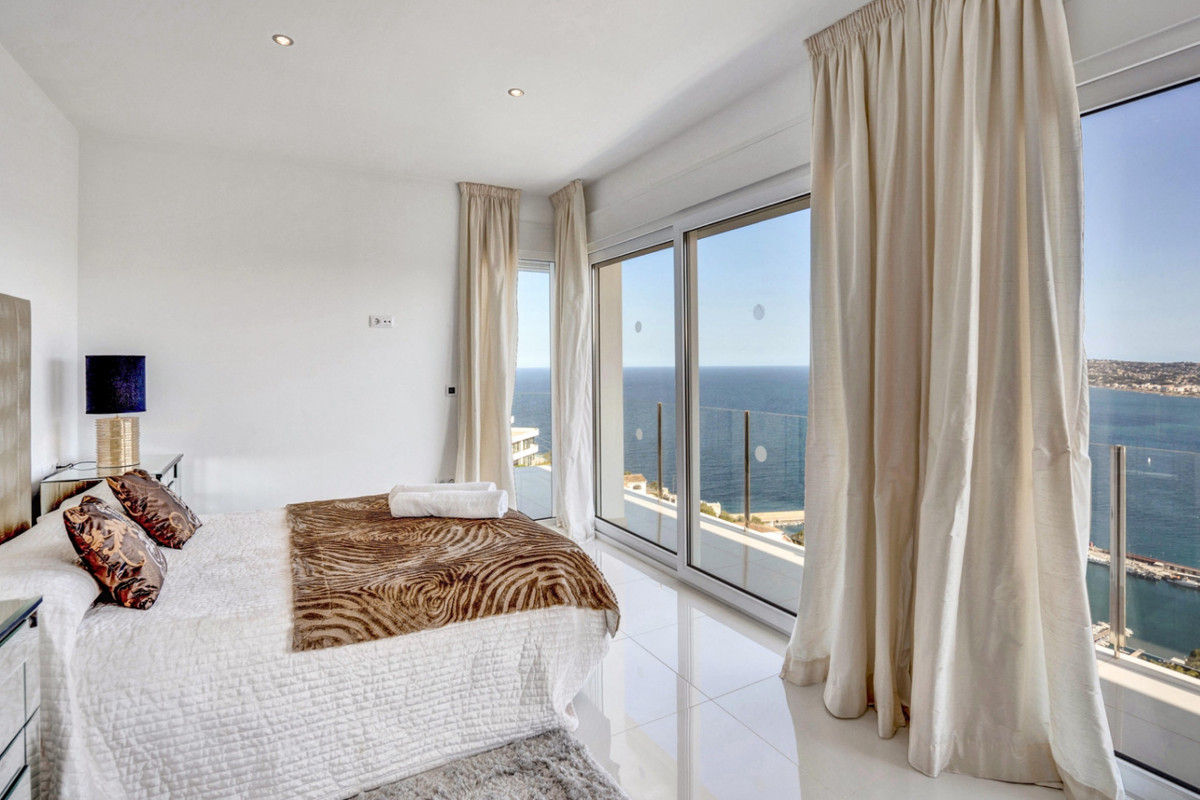 5 Bed Townhouse for sale in Javea Costa Blanca, Alicante, Spain