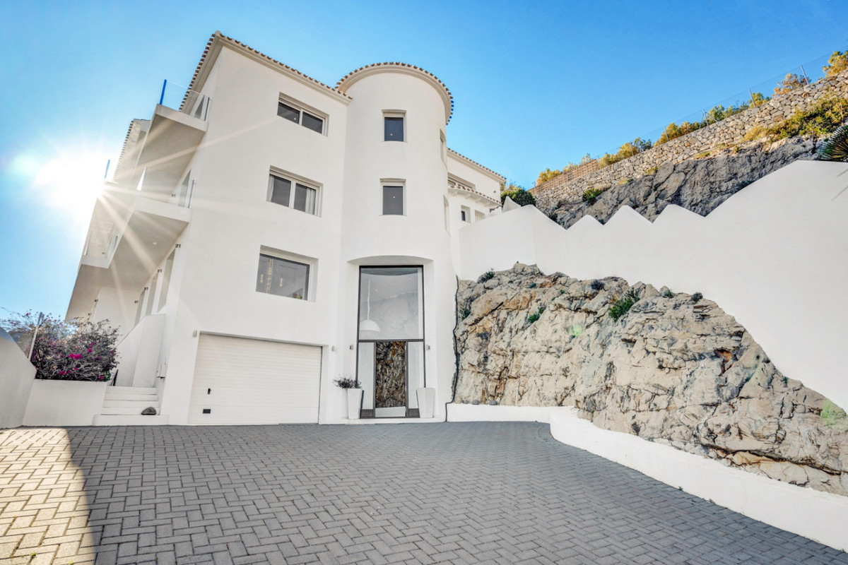 5 Bed Townhouse for sale in Javea Costa Blanca, Alicante, Spain