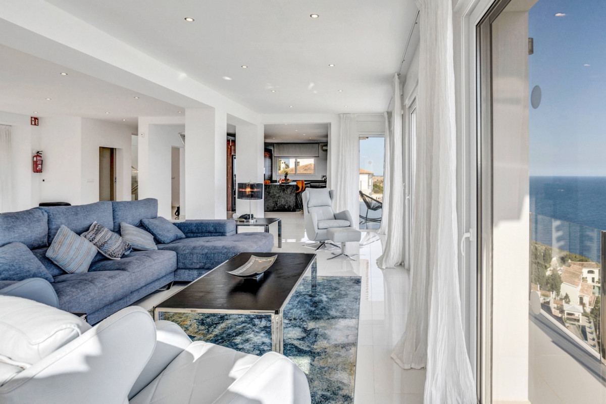 5 Bed Townhouse for sale in Javea Costa Blanca, Alicante, Spain