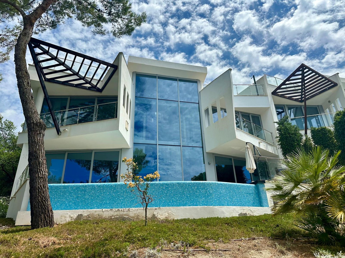 Se vende Adosada de 5 dormitorios en Costa Del Sol, Málaga, España