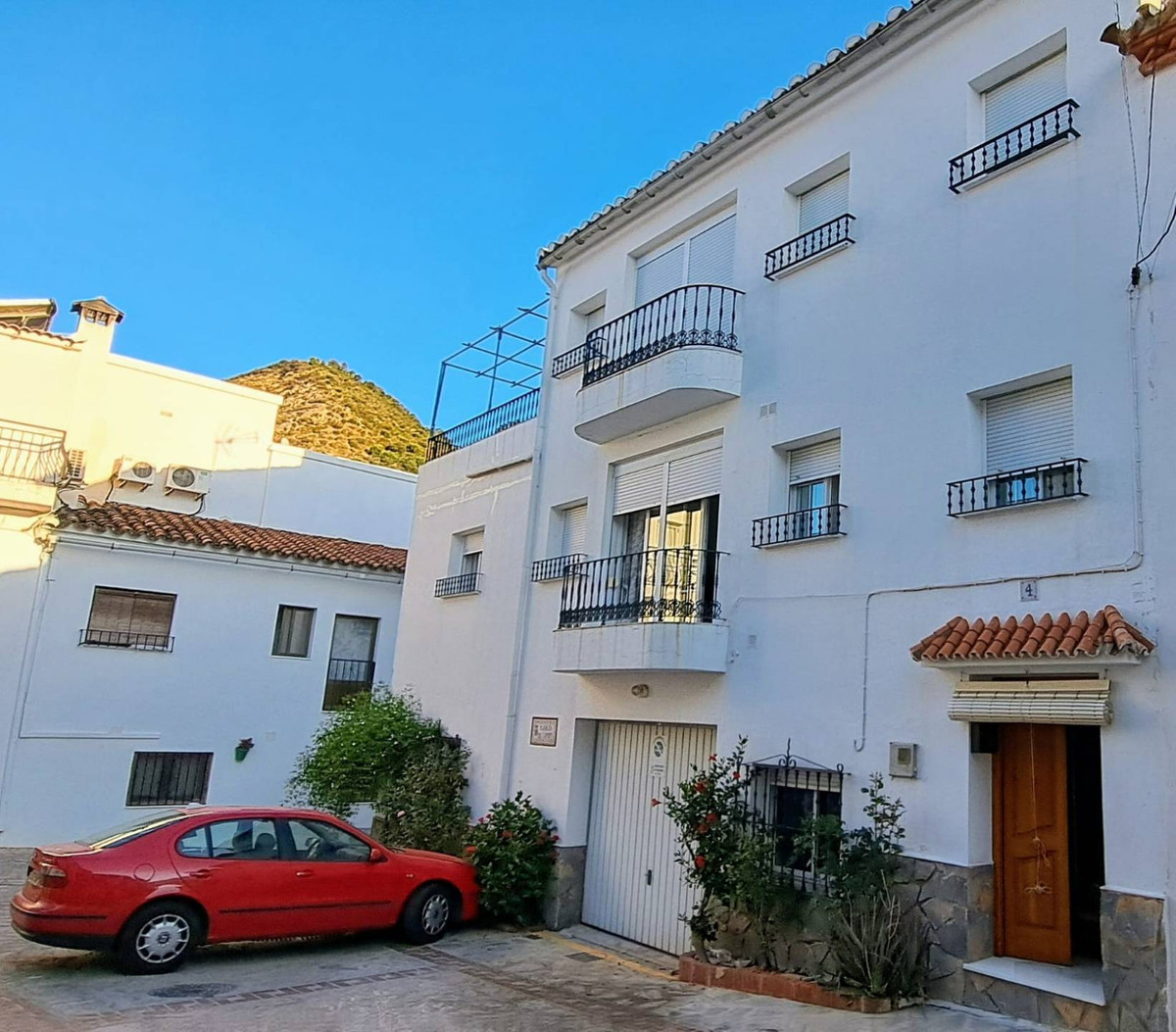 Se vende Pareada de 4 dormitorios en Costa Del Sol, Málaga, España
