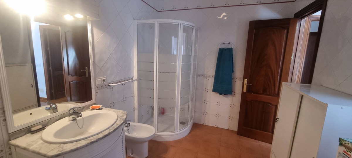 Se vende Pareada de 4 dormitorios en Costa Del Sol, Málaga, España