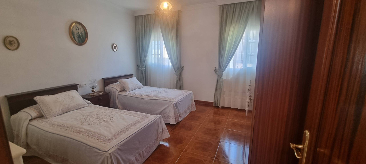 Se vende Pareada de 4 dormitorios en Costa Del Sol, Málaga, España