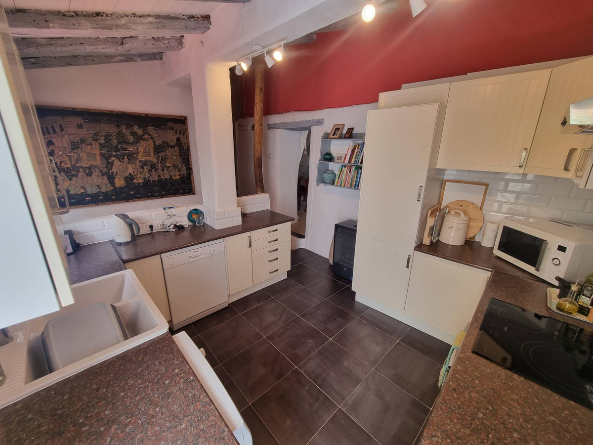 4 Bed Townhouse for sale in Gaucín Costa Del Sol, Málaga, Spain
