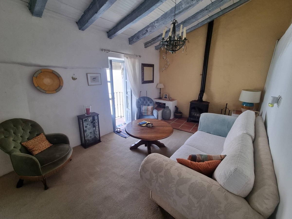4 Bed Townhouse for sale in Gaucín Costa Del Sol, Málaga, Spain