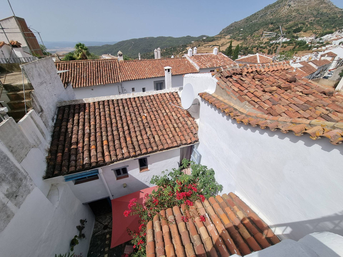 4 Bed Townhouse for sale in Gaucín Costa Del Sol, Málaga, Spain