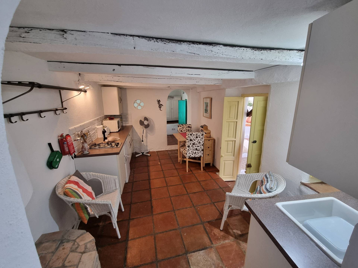 4 Bed Townhouse for sale in Gaucín Costa Del Sol, Málaga, Spain