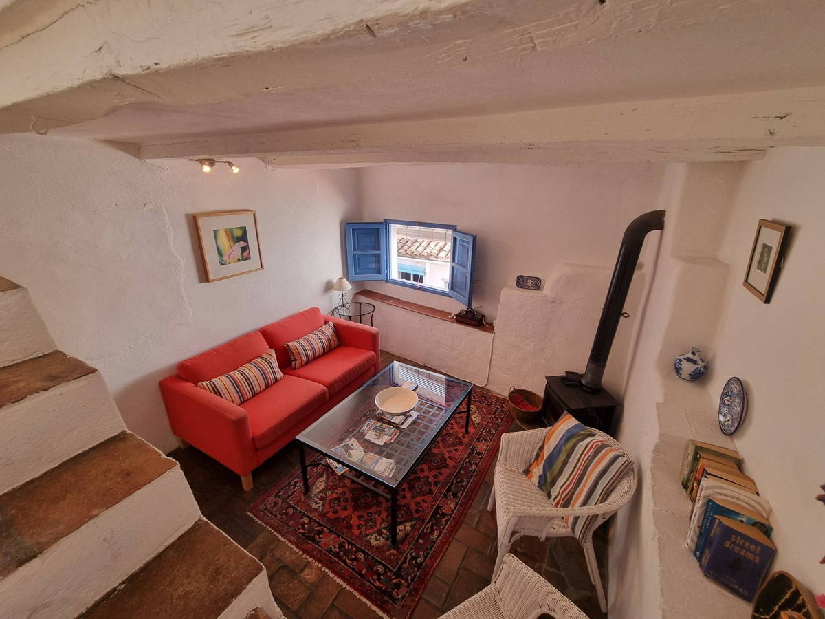 4 Bed Townhouse for sale in Gaucín Costa Del Sol, Málaga, Spain