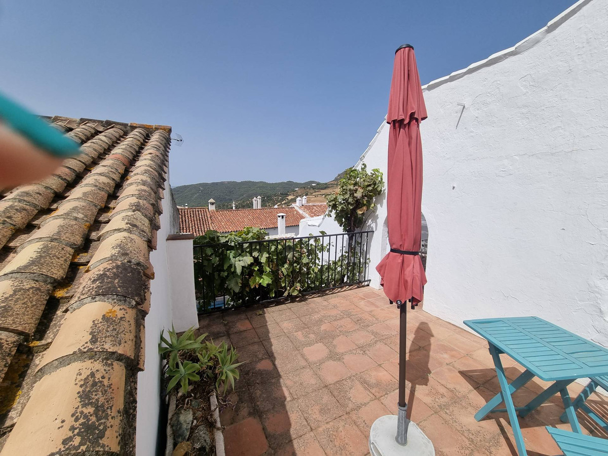 4 Bed Townhouse for sale in Gaucín Costa Del Sol, Málaga, Spain