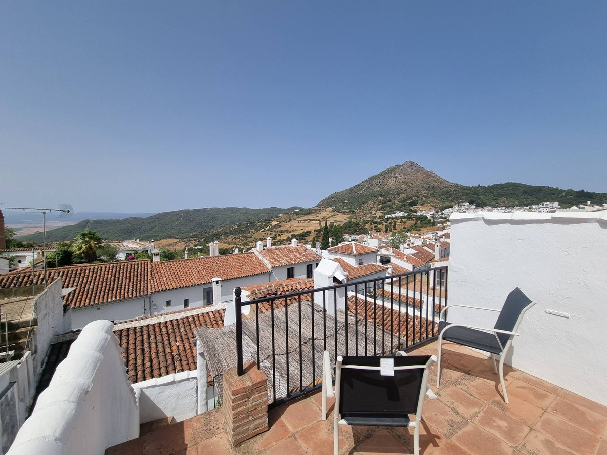 4 Bed Townhouse for sale in Gaucín Costa Del Sol, Málaga, Spain