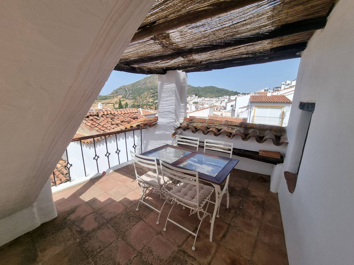 4 Bed Townhouse for sale in Gaucín Costa Del Sol, Málaga, Spain