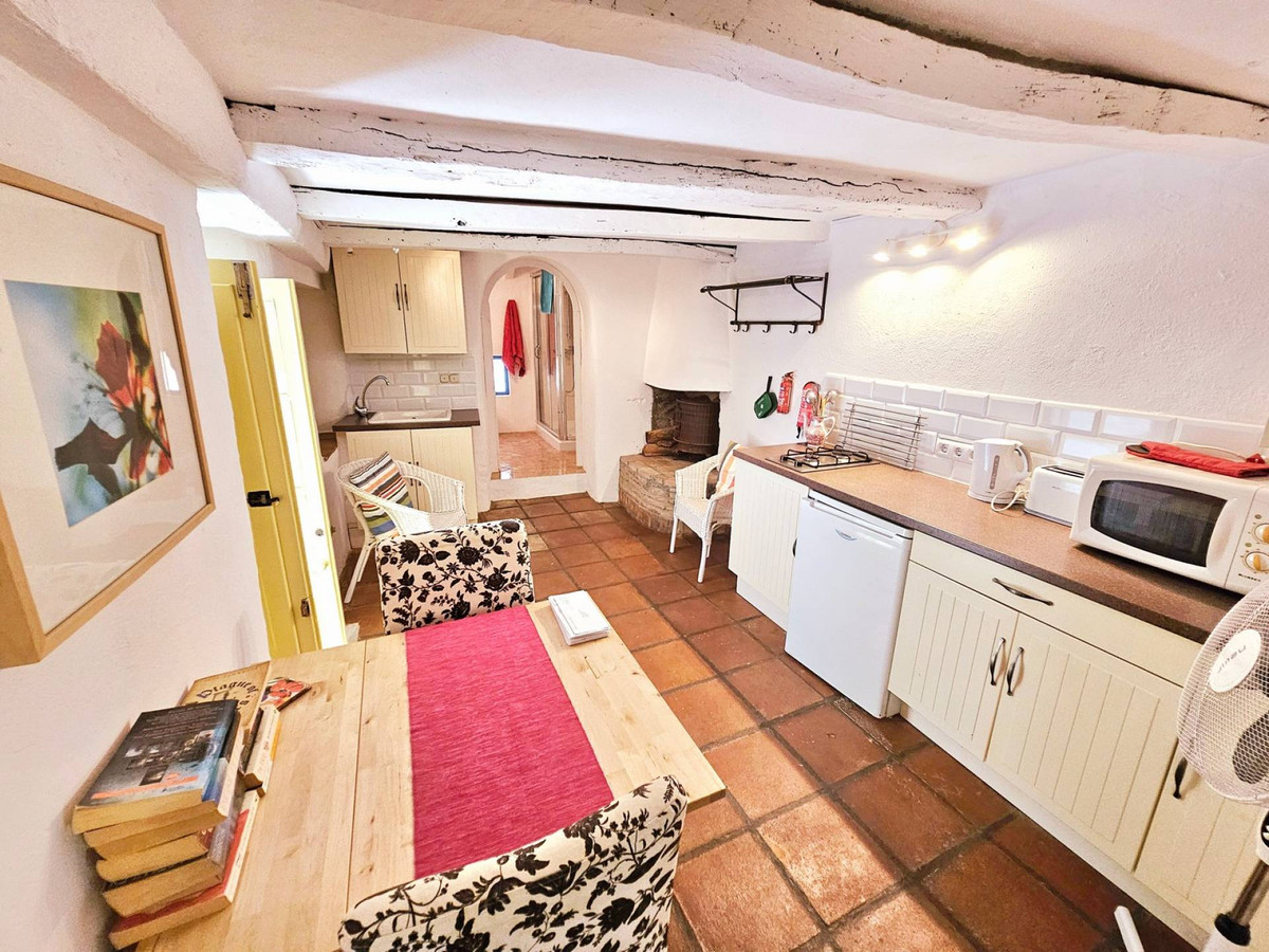 4 Bed Townhouse for sale in Gaucín Costa Del Sol, Málaga, Spain