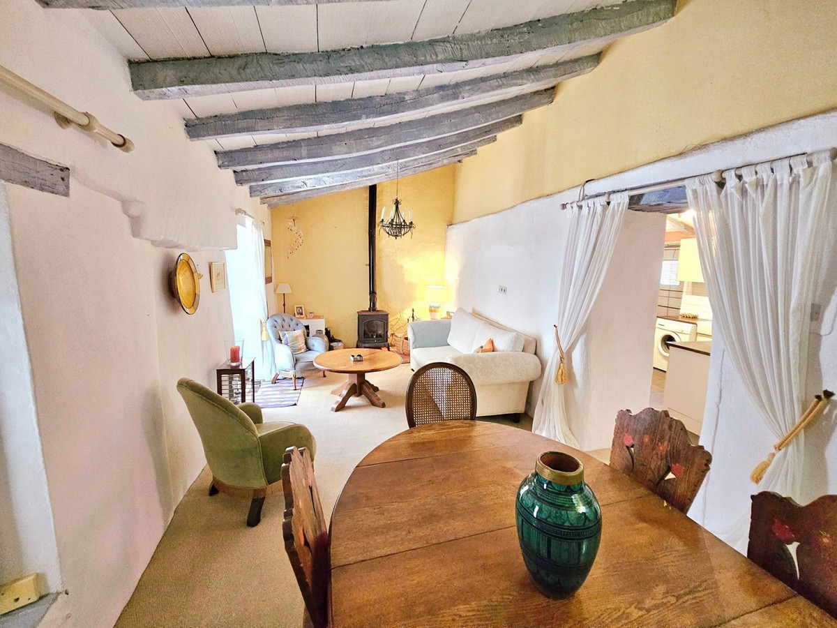 4 Bed Townhouse for sale in Gaucín Costa Del Sol, Málaga, Spain