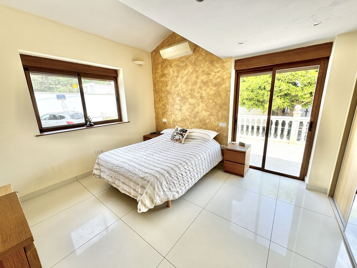 5 Bed Townhouse for sale in Mijas Costa Del Sol, Málaga, Spain