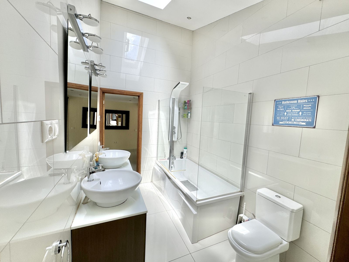 5 Bed Townhouse for sale in Mijas Costa Del Sol, Málaga, Spain