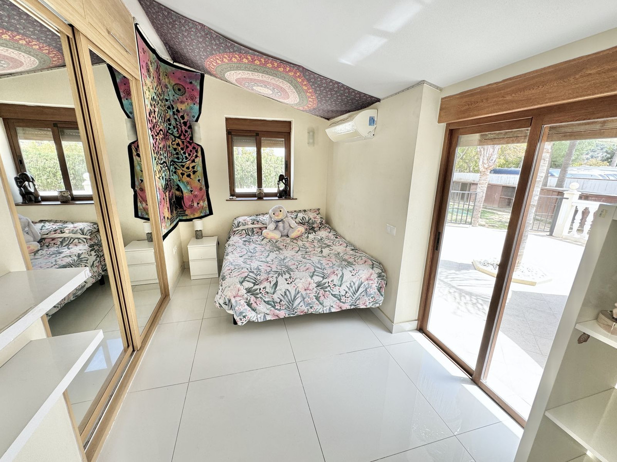 5 Bed Townhouse for sale in Mijas Costa Del Sol, Málaga, Spain