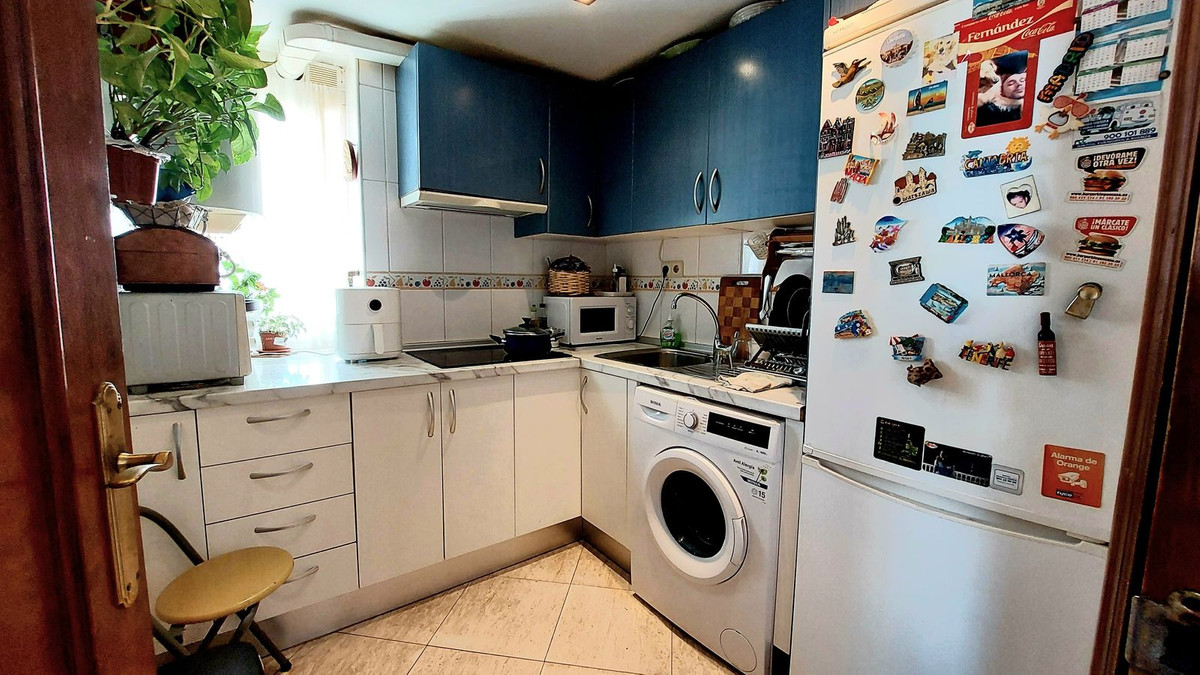 3 Bed Apartment for sale in Fuengirola Costa Del Sol, Málaga, Spain