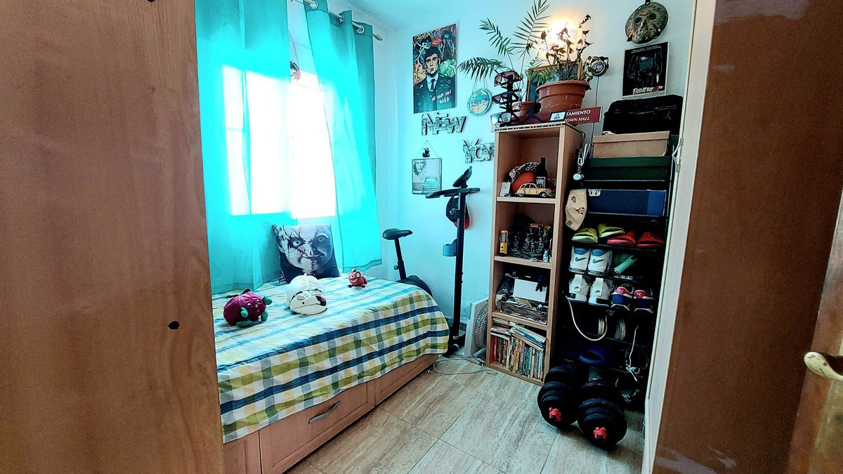 3 Bed Apartment for sale in Fuengirola Costa Del Sol, Málaga, Spain