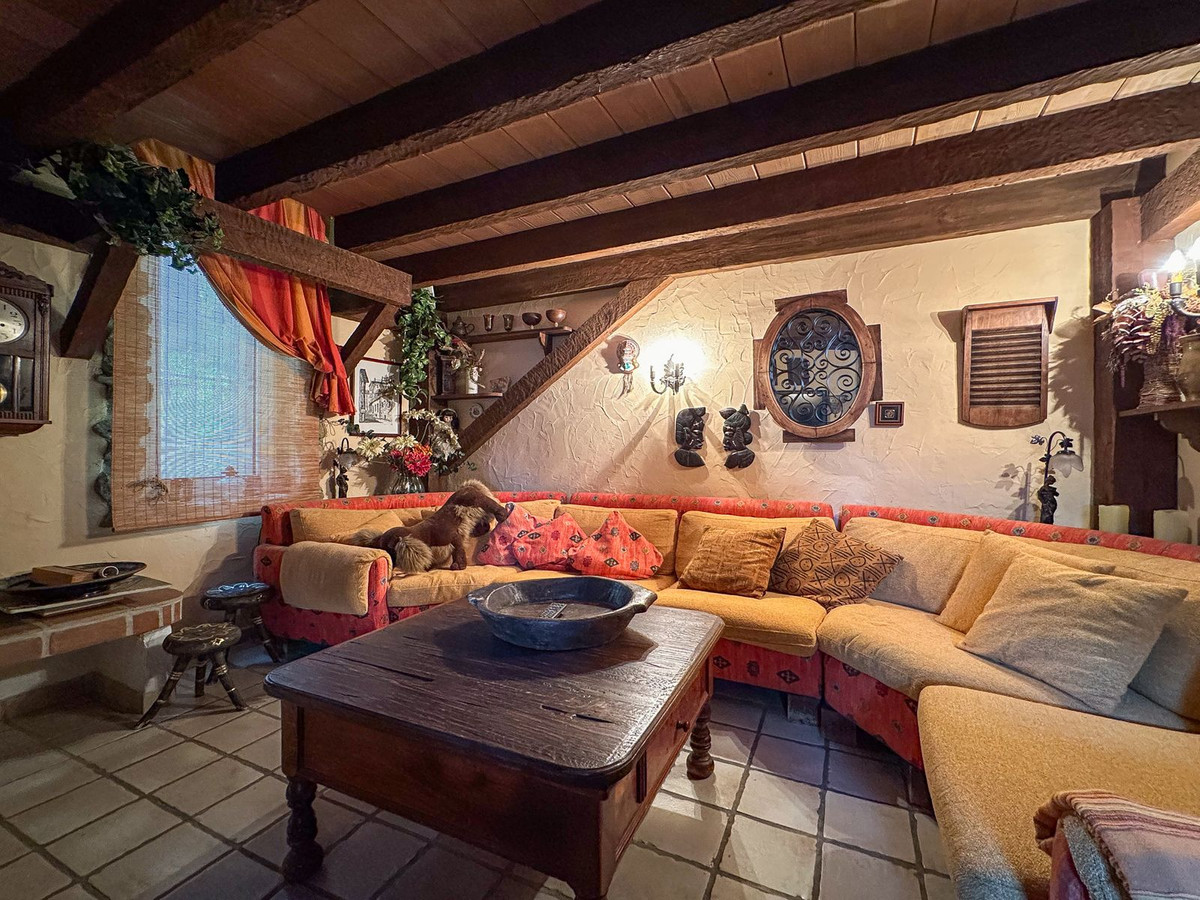 Se vende Villa - Chalet de 9 dormitorios en Costa Del Sol, Málaga, España