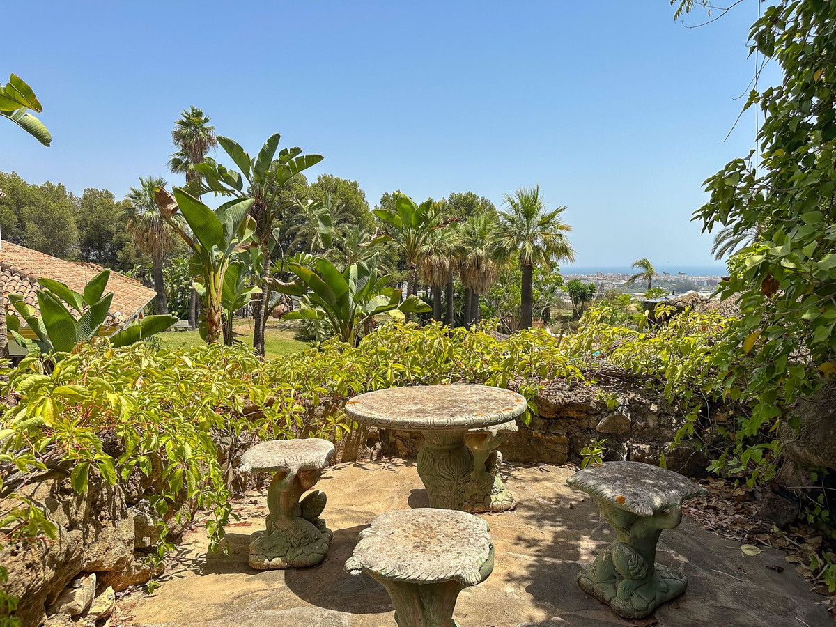 Se vende Villa - Chalet de 9 dormitorios en Costa Del Sol, Málaga, España