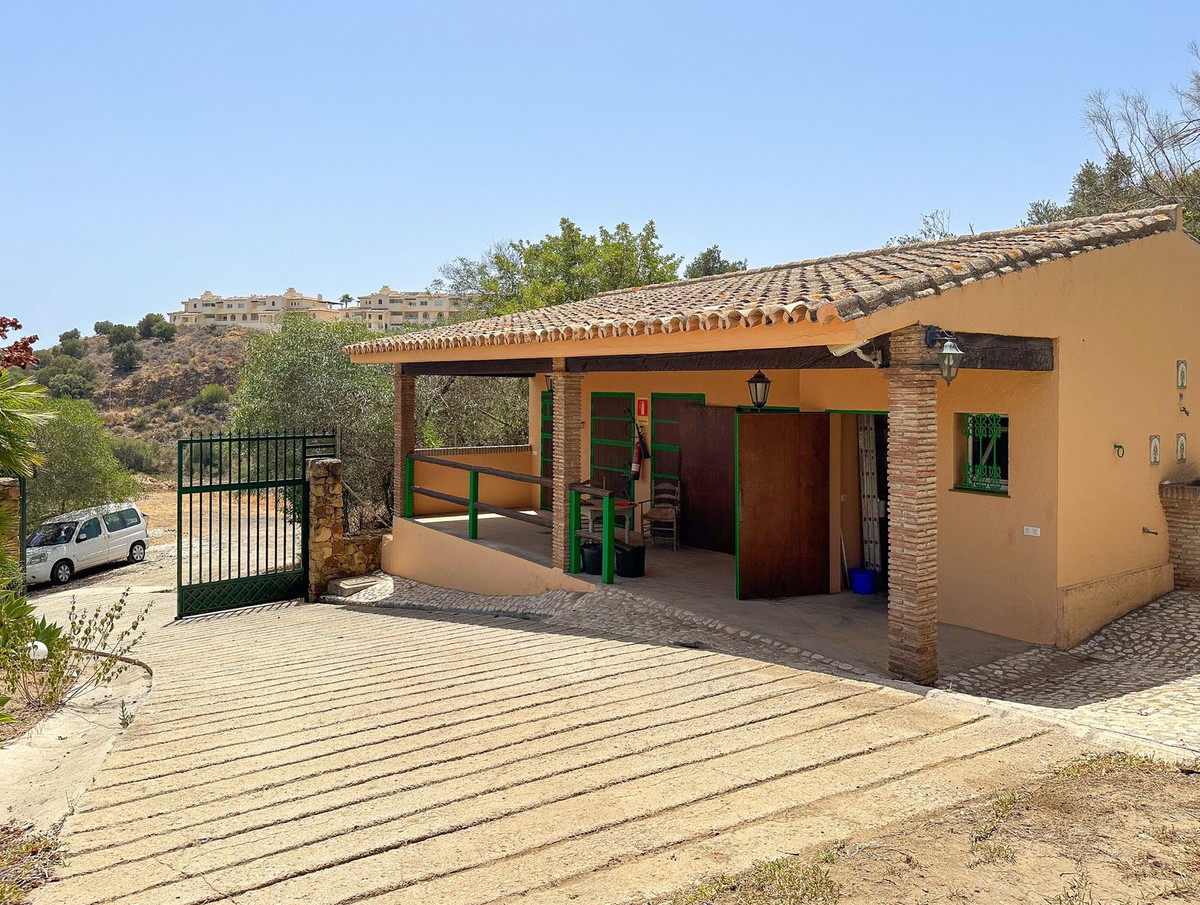 Se vende Villa - Chalet de 9 dormitorios en Costa Del Sol, Málaga, España