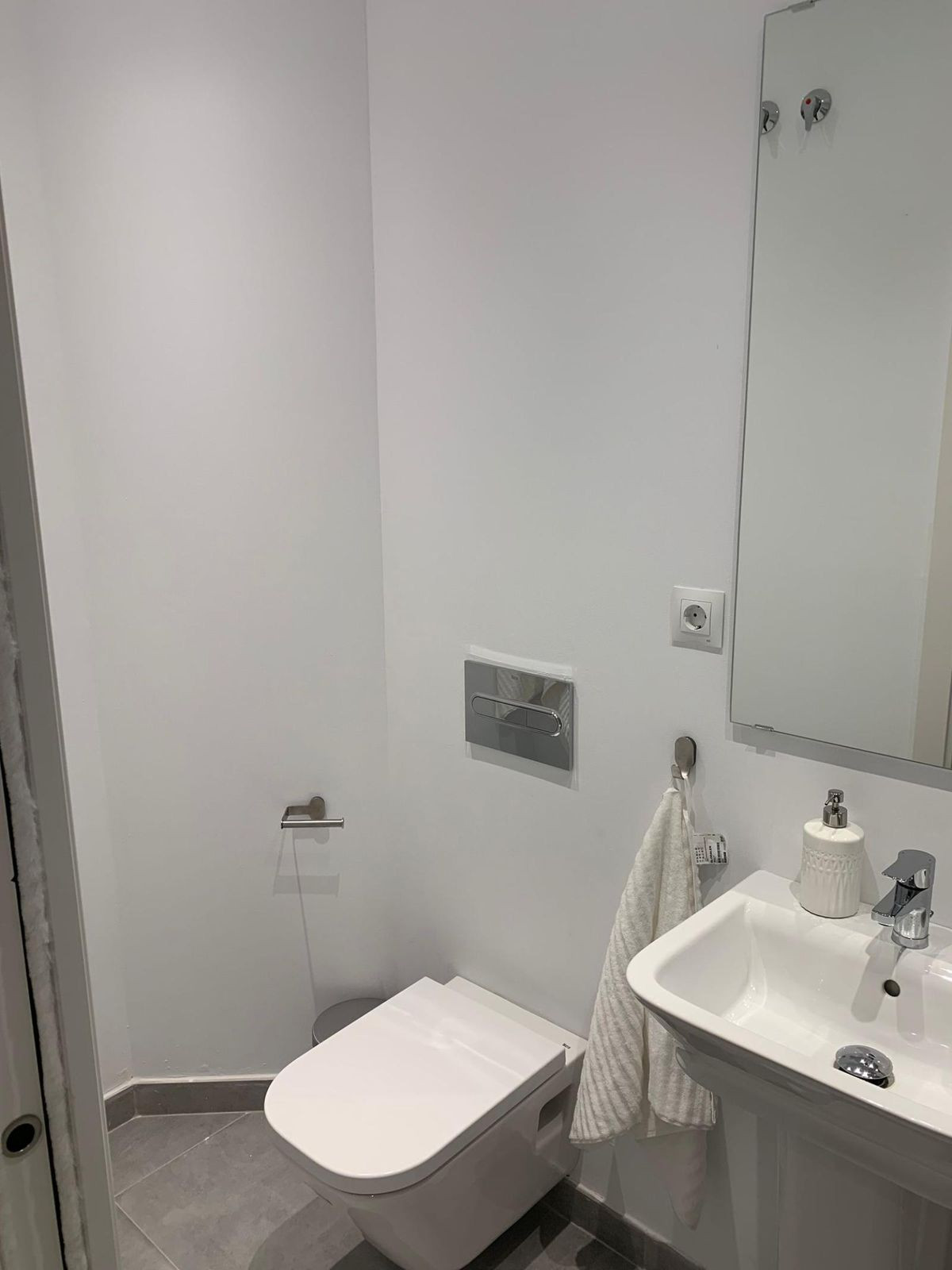 4 Bed Apartment for sale in San Pedro De Alcántara Costa Del Sol, Málaga, Spain