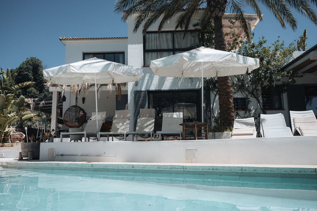 10 Bed Commercial unit for sale in Alhaurín El Grande Costa Del Sol, Málaga, Spain
