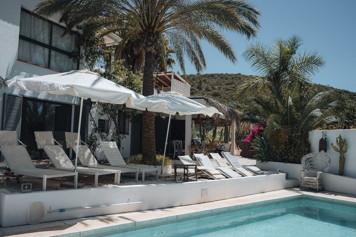 10 Bed Commercial unit for sale in Alhaurín El Grande Costa Del Sol, Málaga, Spain
