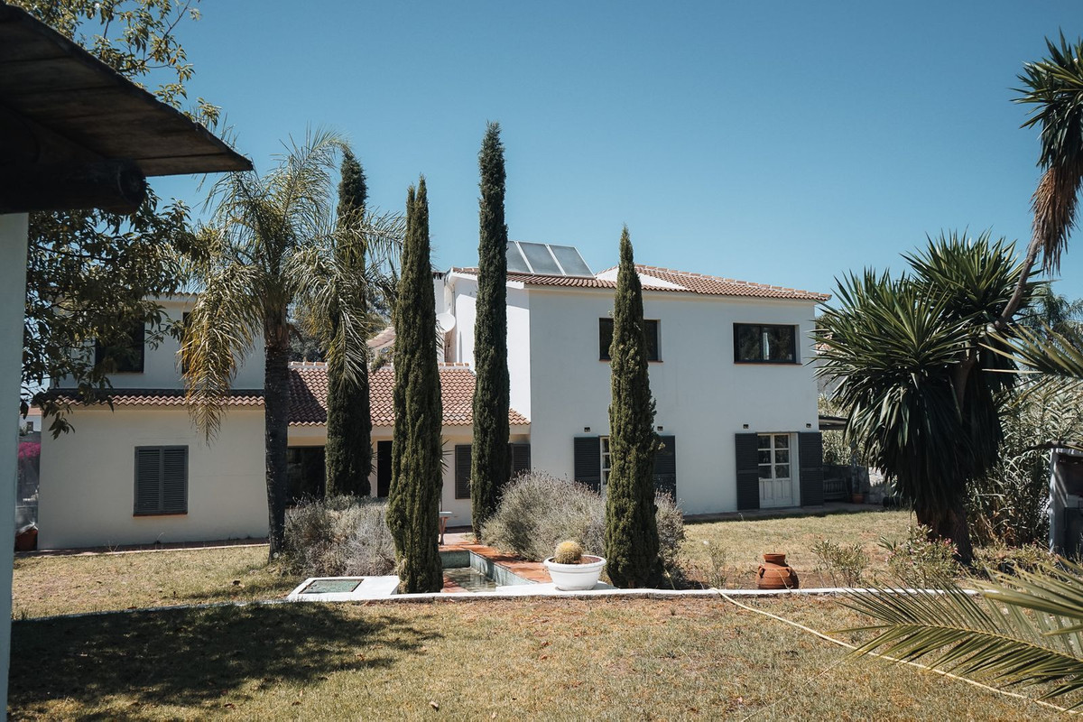 10 Bed Commercial unit for sale in Alhaurín El Grande Costa Del Sol, Málaga, Spain